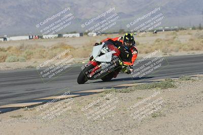 media/Sep-20-2025-Race Pace (Sat) [[d4e1b33f4d]]/Non Verified/Turn 4 Inside (8am)/